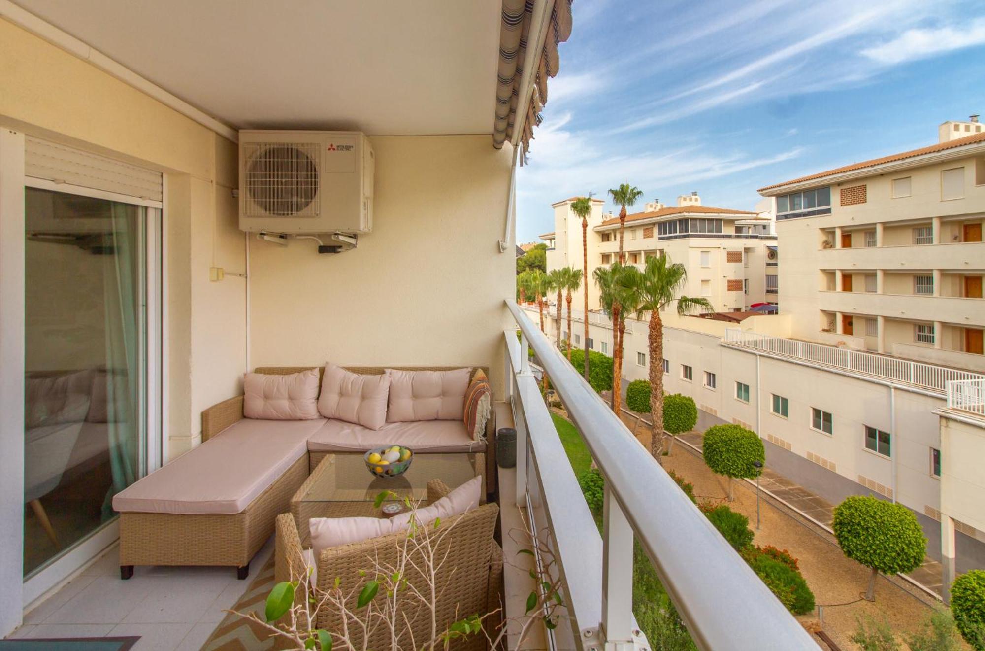 Luminoso Y Acogedor Apartamento En Albir 알비르 외부 사진
