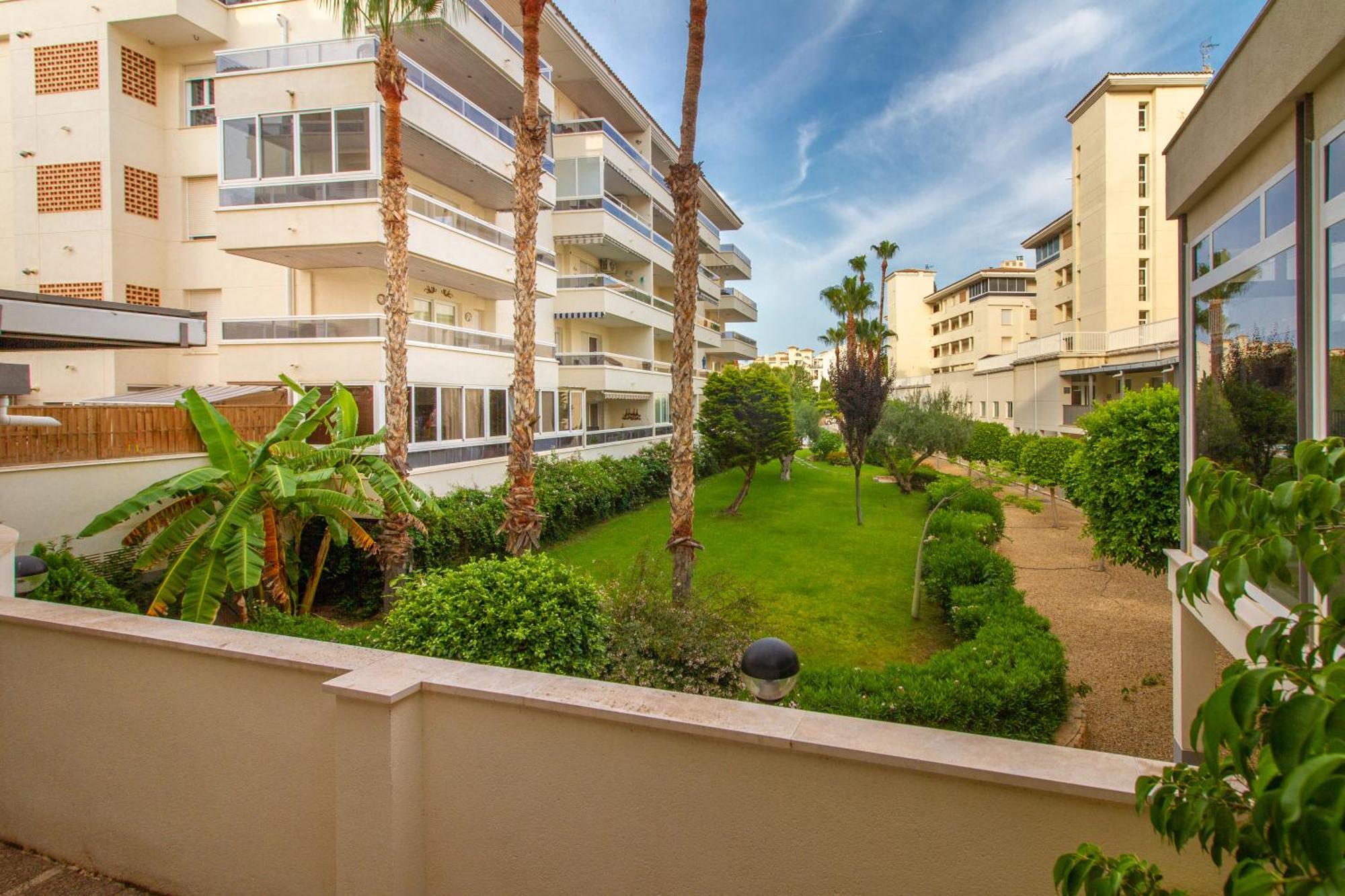 Luminoso Y Acogedor Apartamento En Albir 알비르 외부 사진