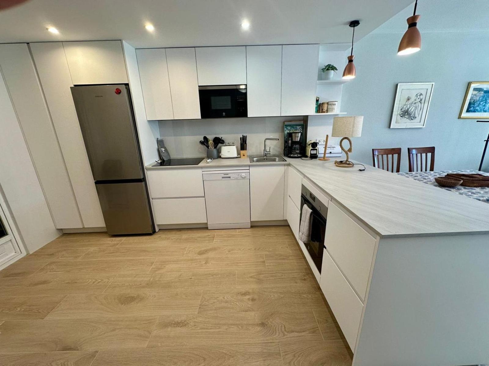 Luminoso Y Acogedor Apartamento En Albir 알비르 외부 사진