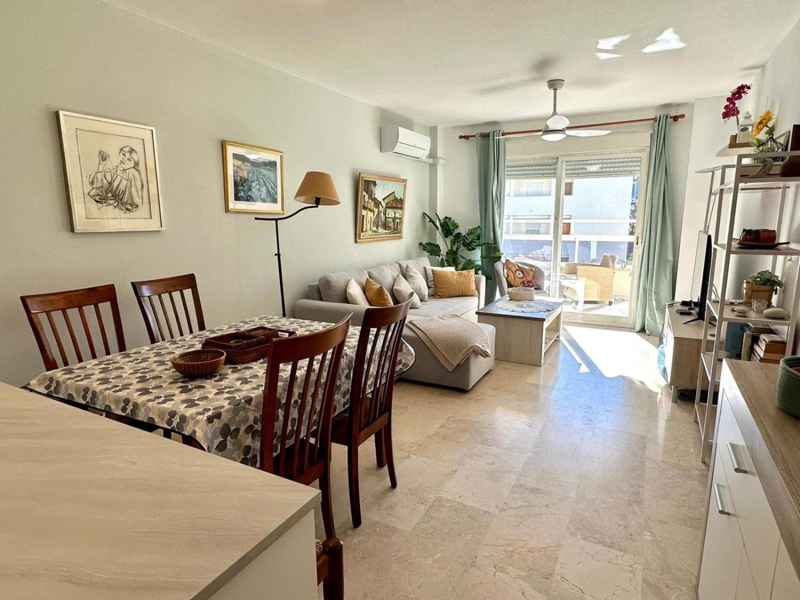 Luminoso Y Acogedor Apartamento En Albir 알비르 외부 사진